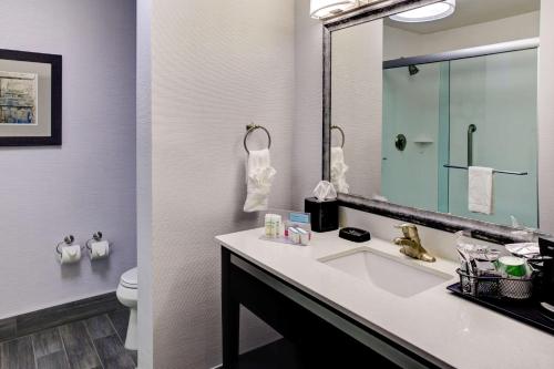 hampton inn and suites columbus