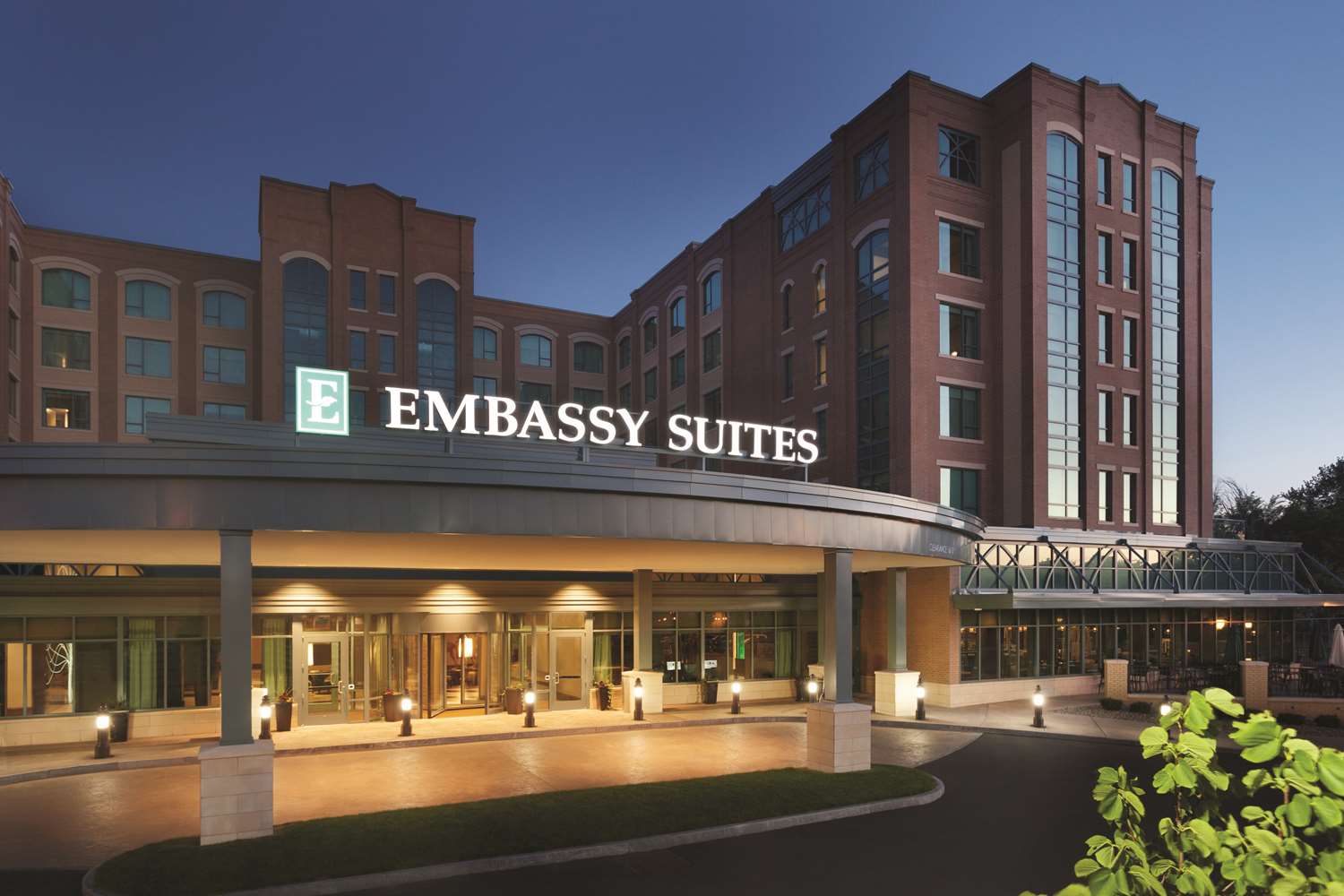 embassy suites saratoga springs
