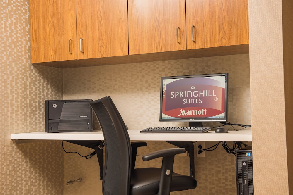 springhill suites buffalo airport