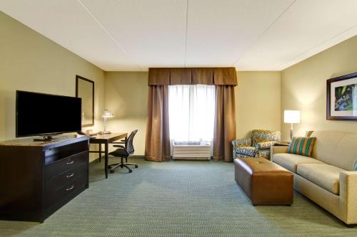 hilton garden inn woodbridge