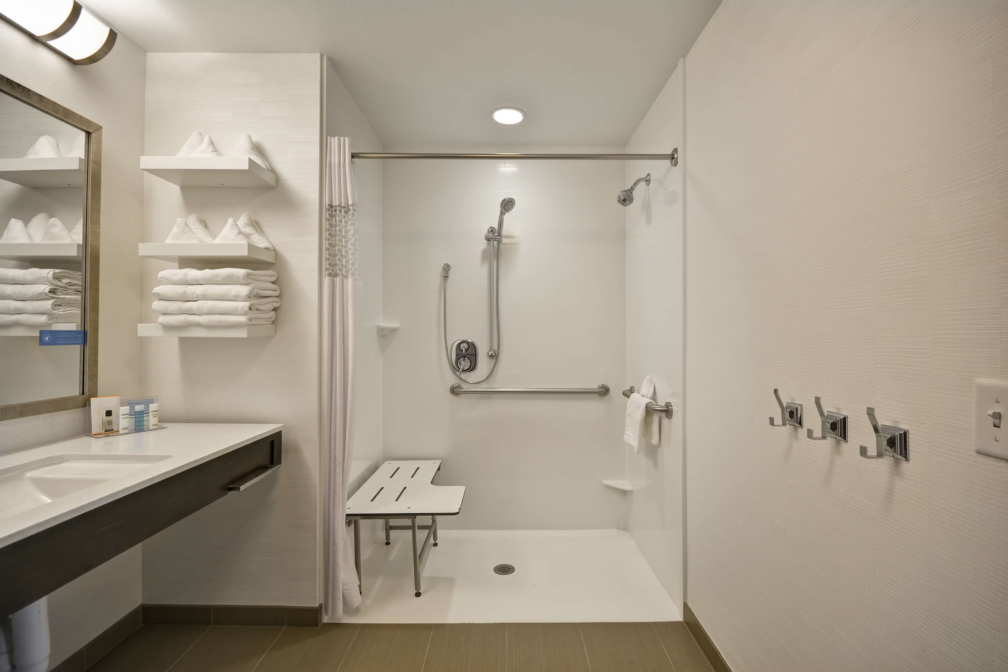 hampton inn and suites dallas plano east
