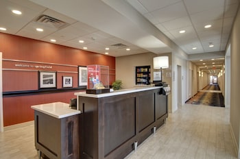 hampton inn and suites springfield downtown