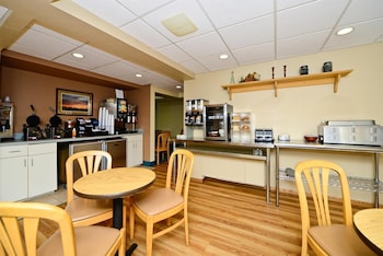 americas best value inn and suites st cloud