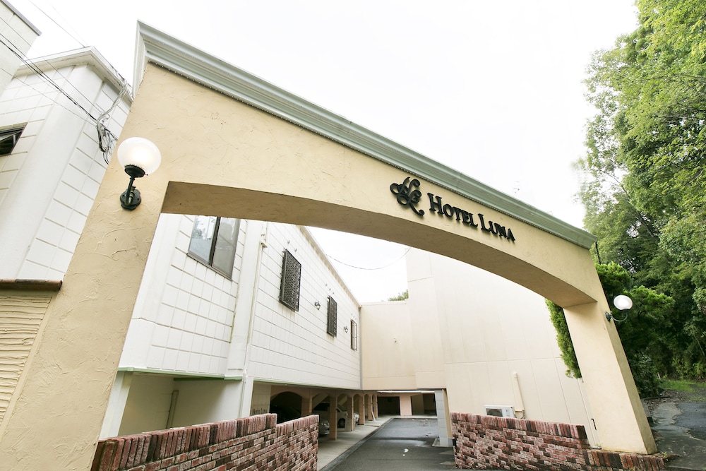 hotel luna sennan adults only