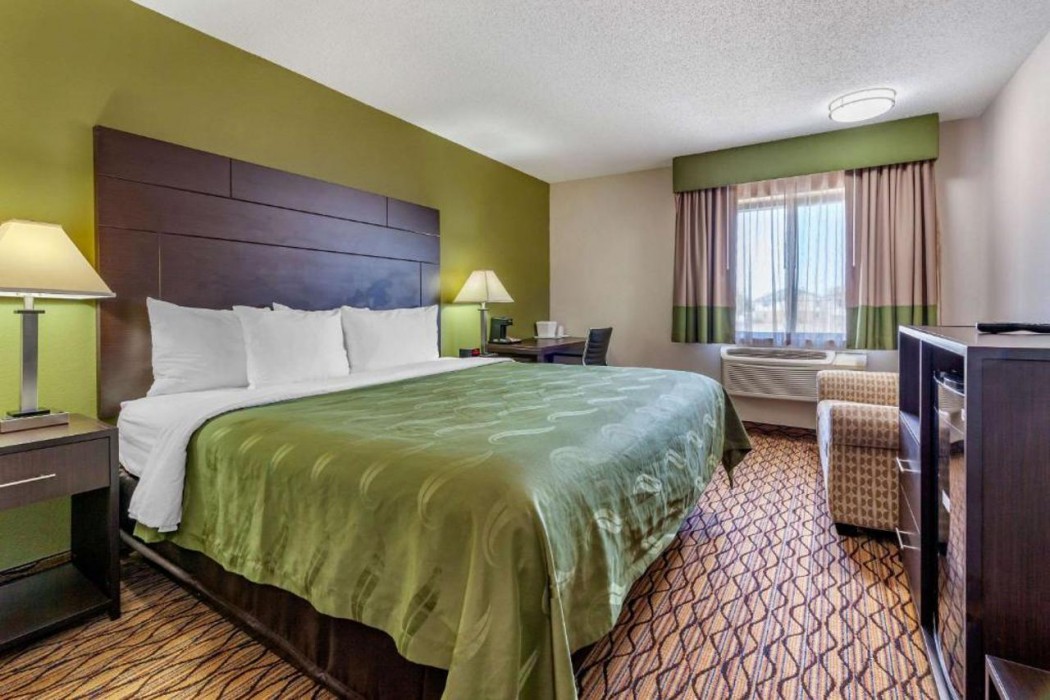 quality inn new london