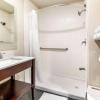 quality inn new london