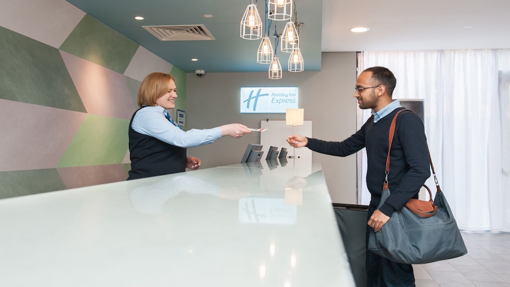 holiday inn express aberdeen airport by ihg