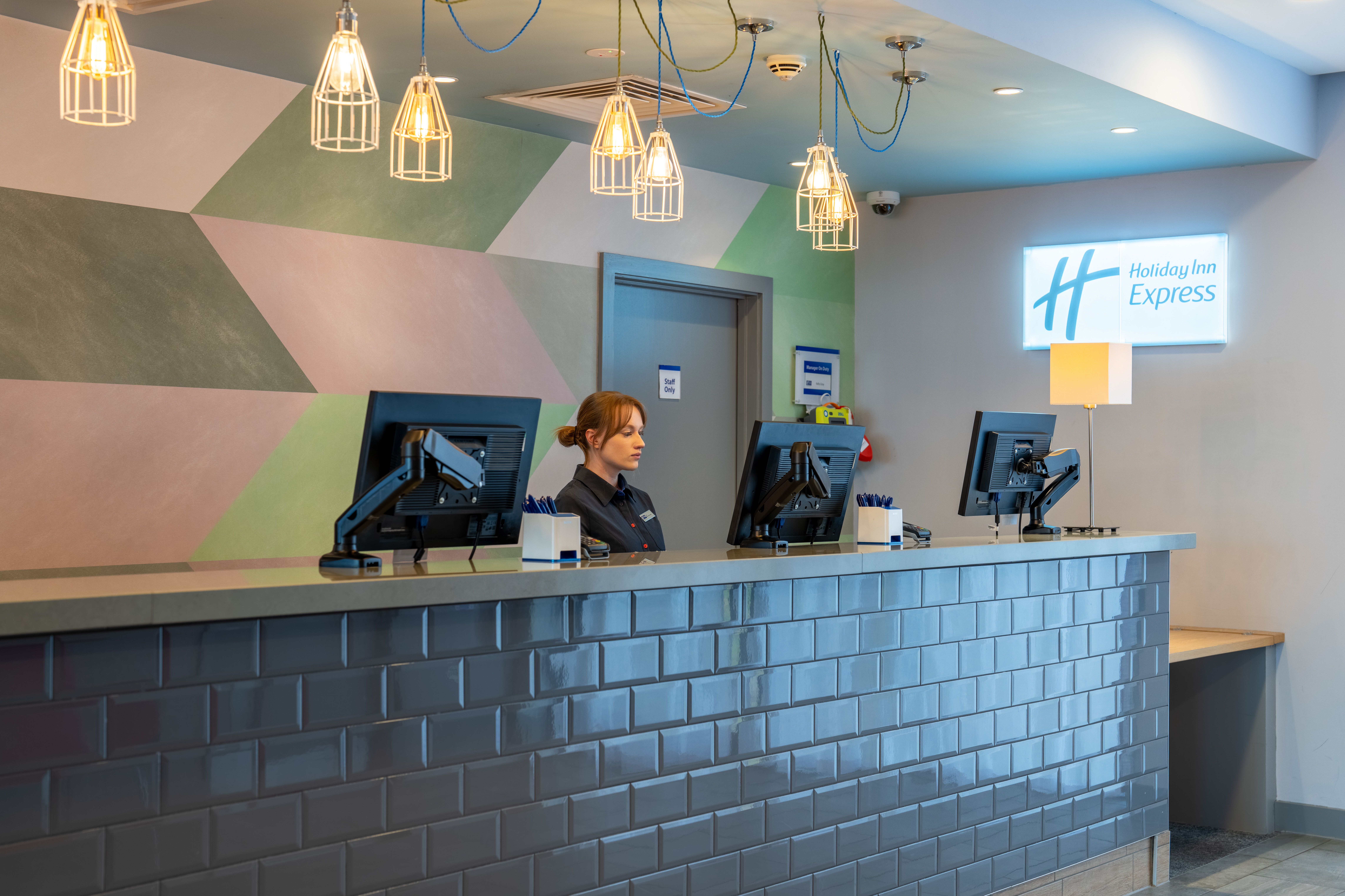 holiday inn express aberdeen airport by ihg