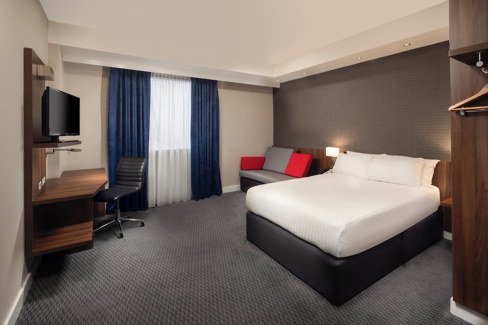 holiday inn express aberdeen airport by ihg