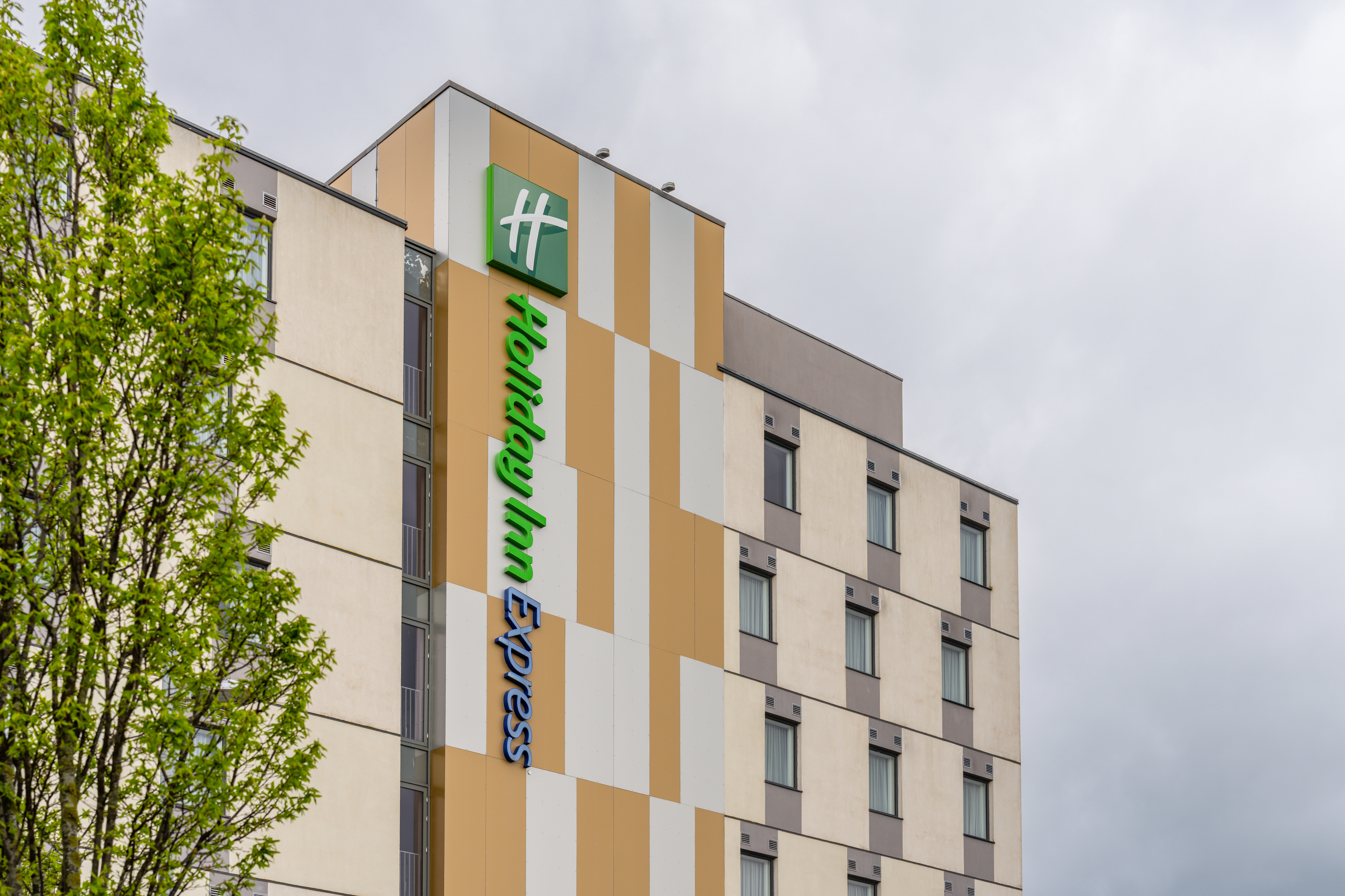 holiday inn express aberdeen airport by ihg