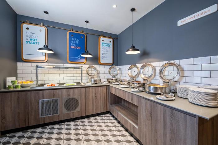 holiday inn express aberdeen airport by ihg