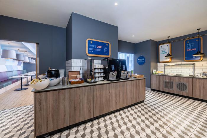 holiday inn express aberdeen airport by ihg