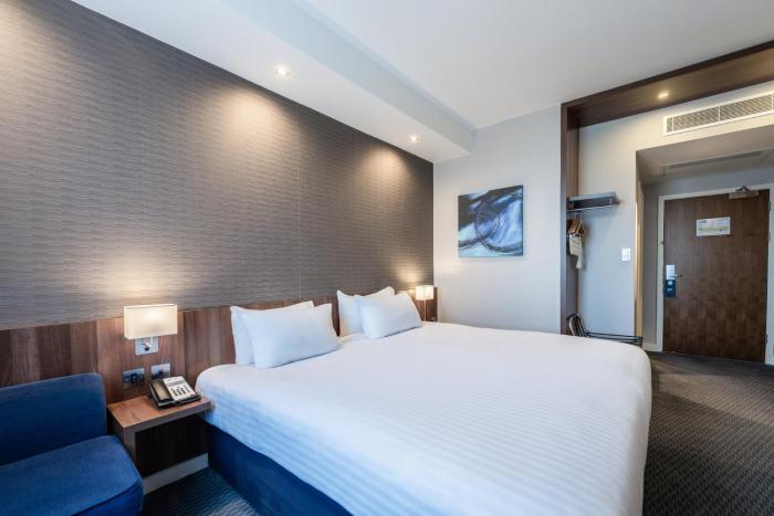 holiday inn express aberdeen airport by ihg