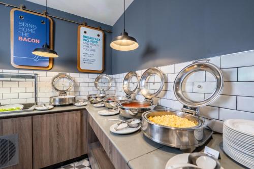 holiday inn express aberdeen airport by ihg