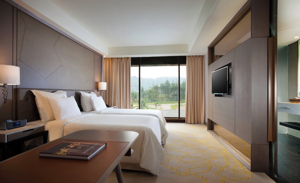 intercontinental bandung dago pakar by ihg