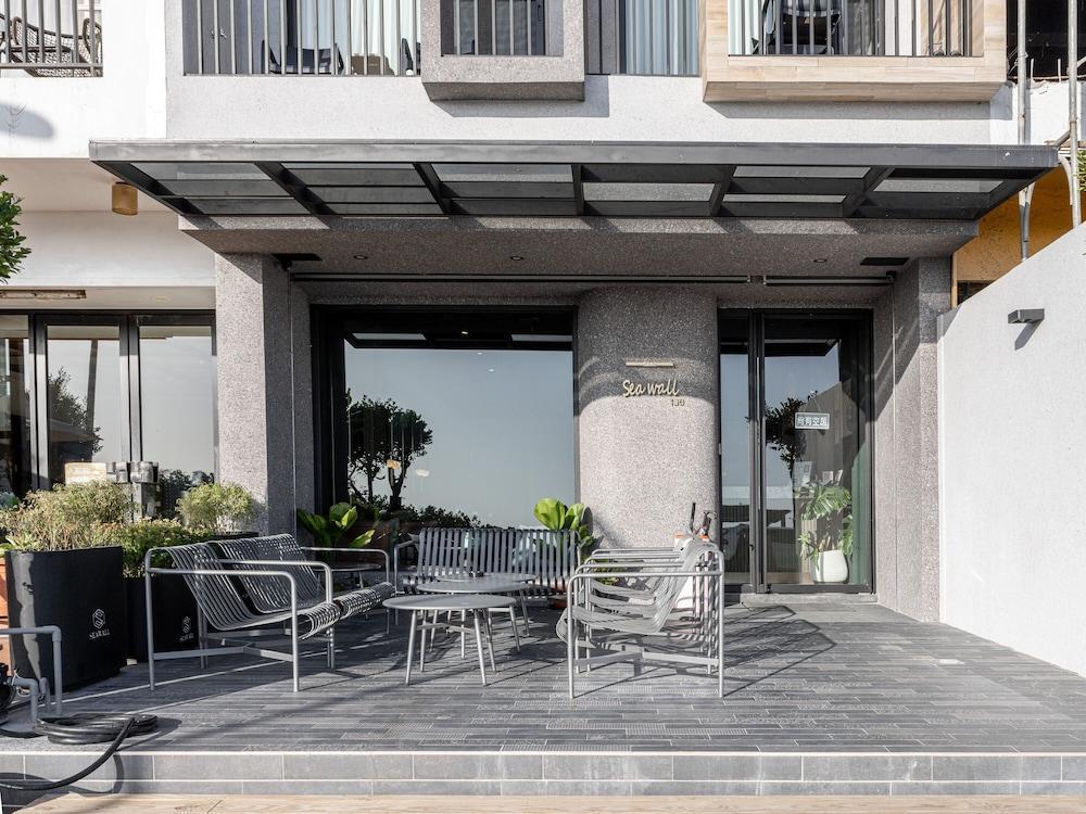 kenting sea wall 130