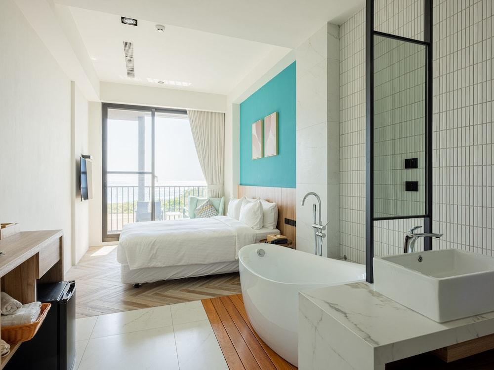 kenting sea wall 130