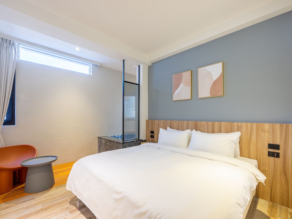 kenting sea wall 130