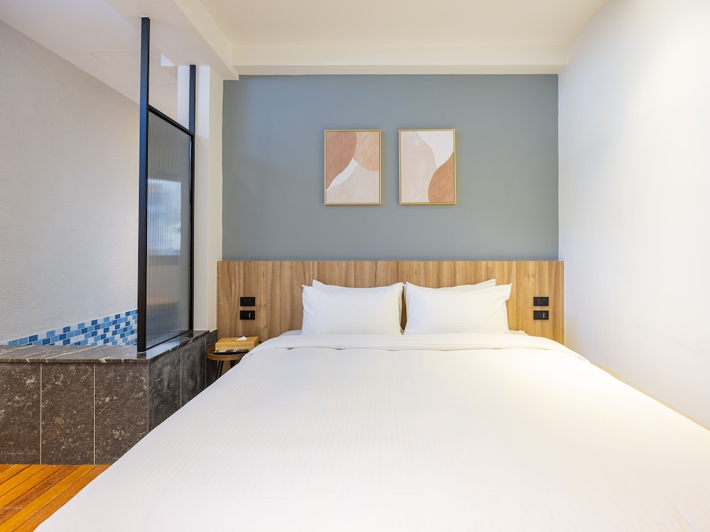 kenting sea wall 130