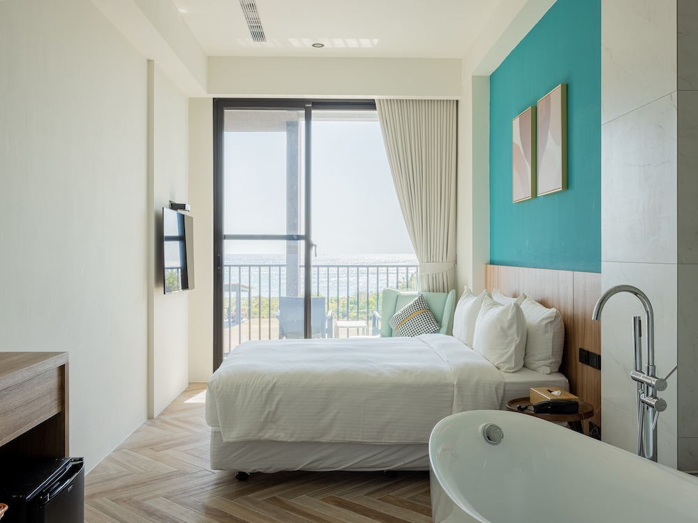 kenting sea wall 130