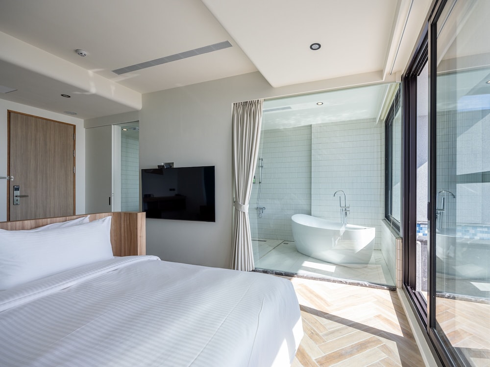 kenting sea wall 130