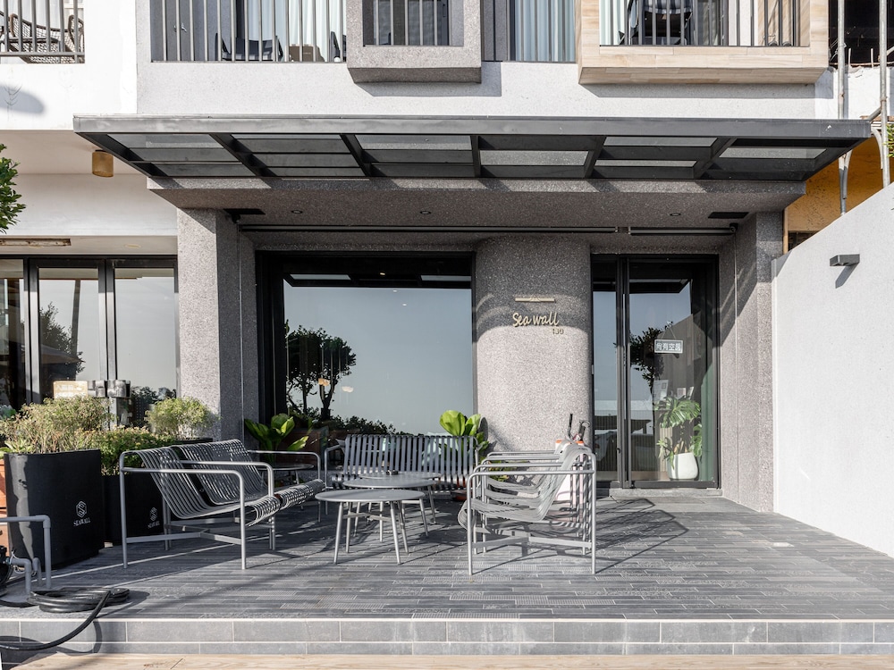 kenting sea wall 130