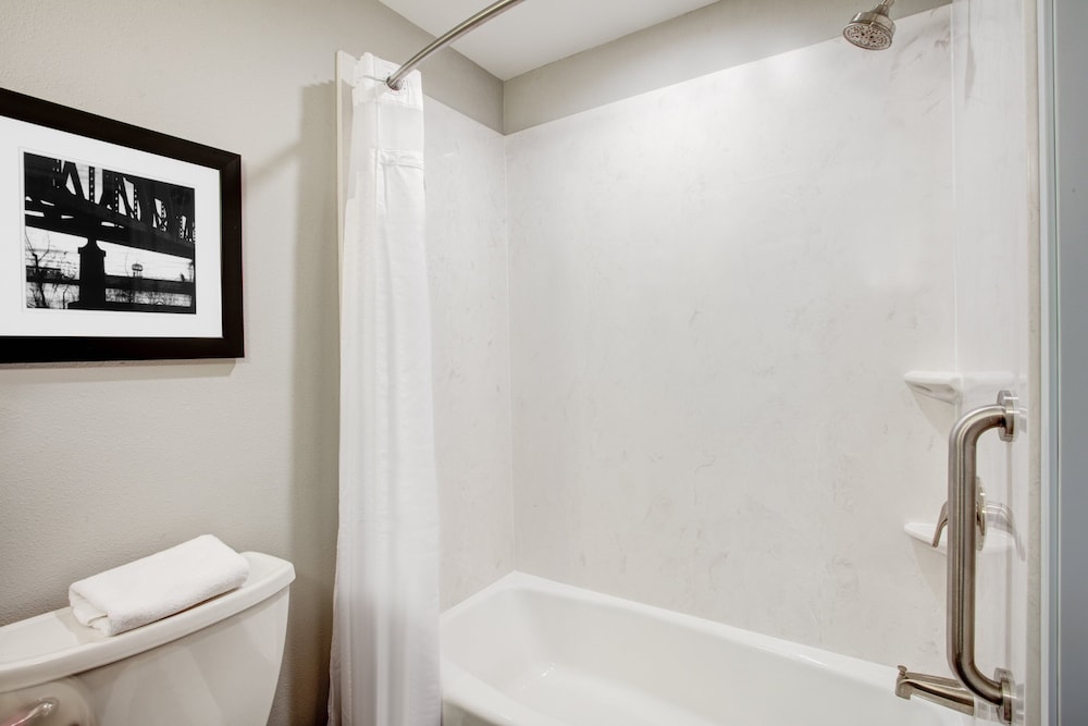 holiday inn hotel and suites lafayette north by ihg