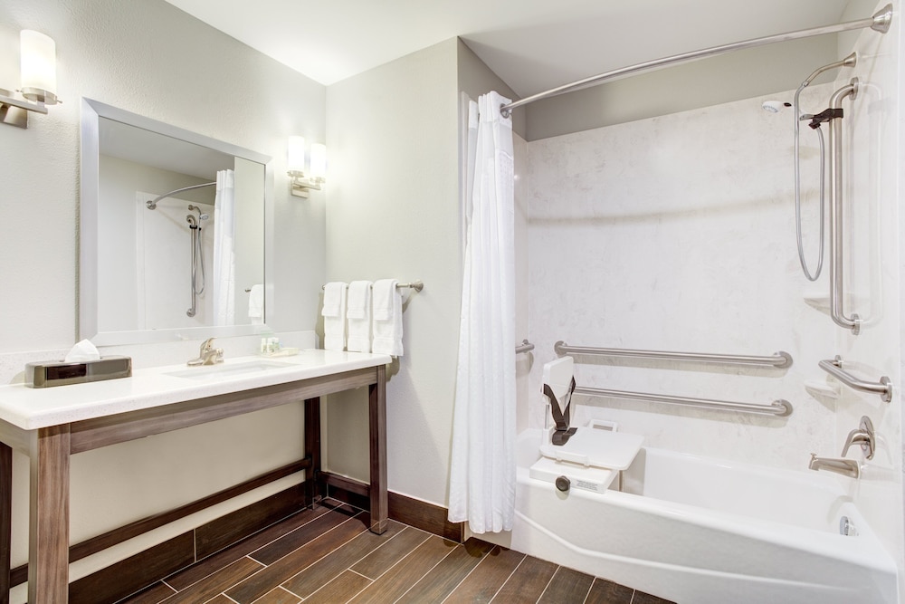 holiday inn hotel and suites lafayette north by ihg