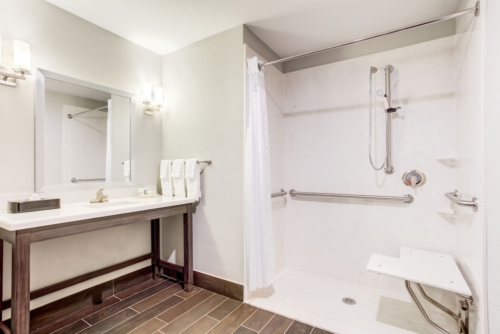 holiday inn hotel and suites lafayette north by ihg