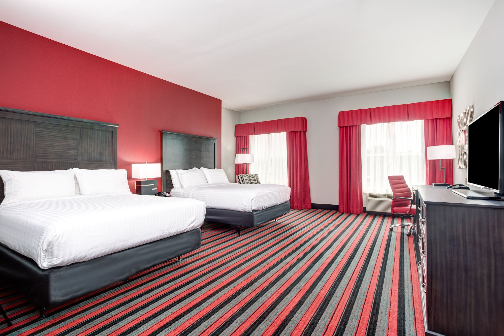 holiday inn hotel and suites lafayette north by ihg