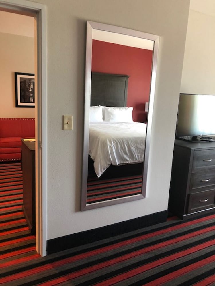 holiday inn hotel and suites lafayette north by ihg