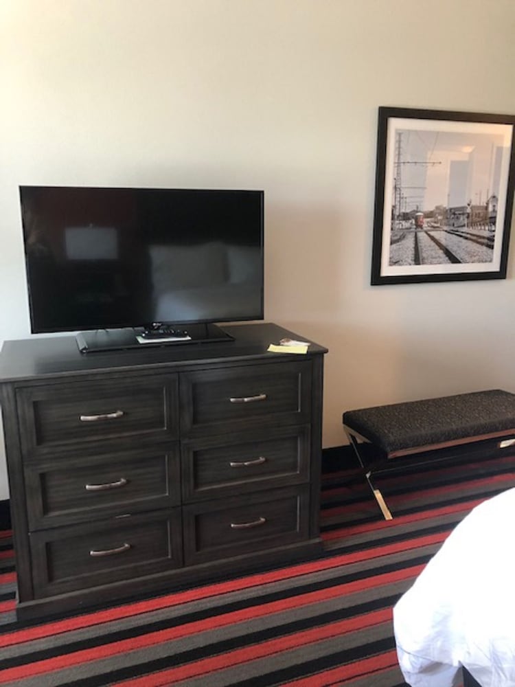 holiday inn hotel and suites lafayette north by ihg