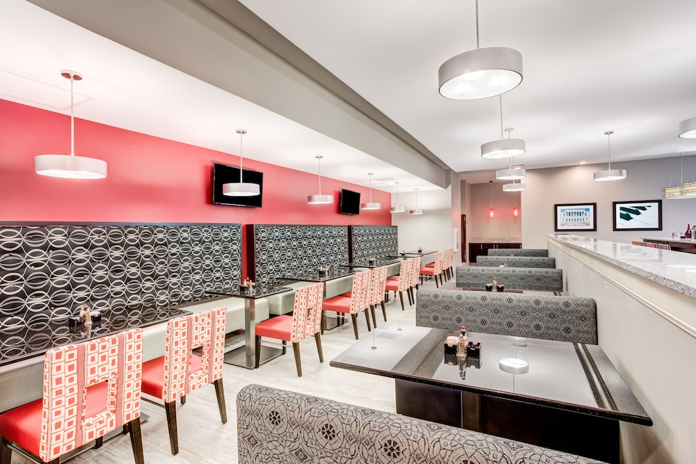 holiday inn hotel and suites lafayette north by ihg