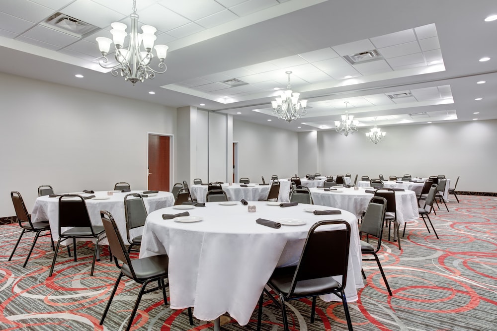 holiday inn hotel and suites lafayette north by ihg