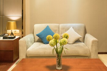 poltton international apartment foshan zumiao lingnan tiandi branch