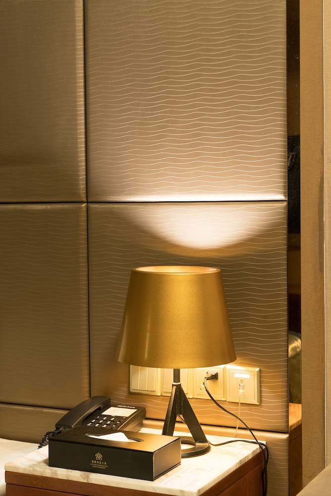poltton international apartment foshan zumiao lingnan tiandi branch