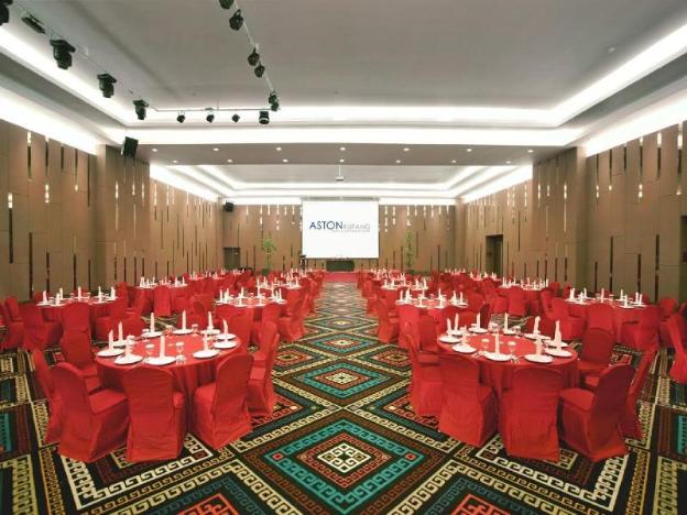 aston kupang hotel and convention center