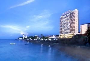 aston kupang hotel and convention center