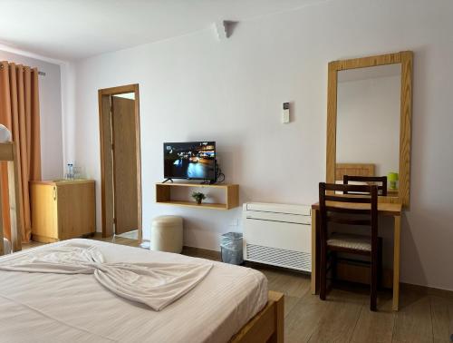 tirana