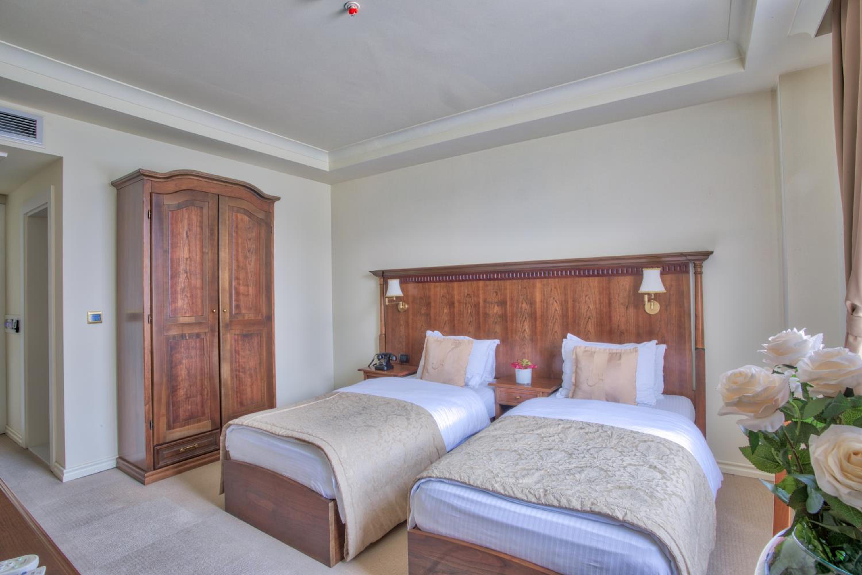 garden hotel pristina