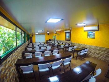 hotel estero y mar