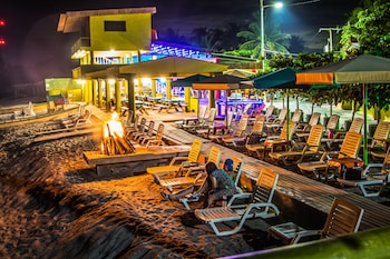 hotel estero y mar