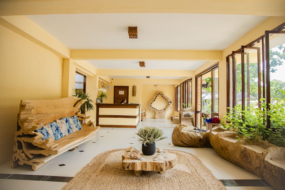 jeri village hotel