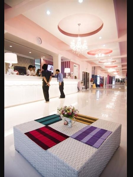 boonsiri boutique hotel