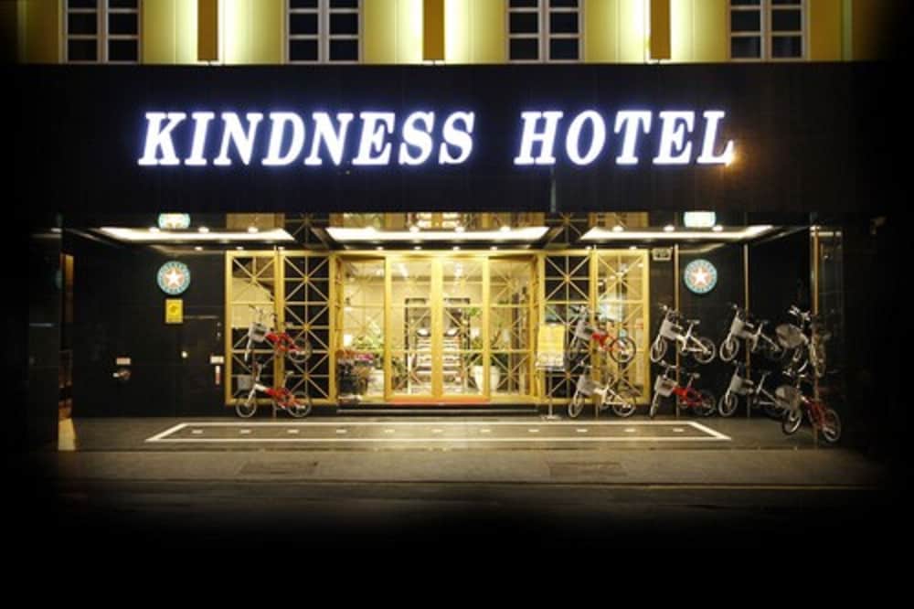 kindness hotel tainan chihkan tower