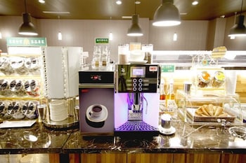 kindness hotel tainan chihkan tower