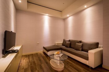 jai chateau hotels and hostels