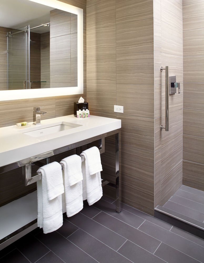 hilton garden inn new york times square north