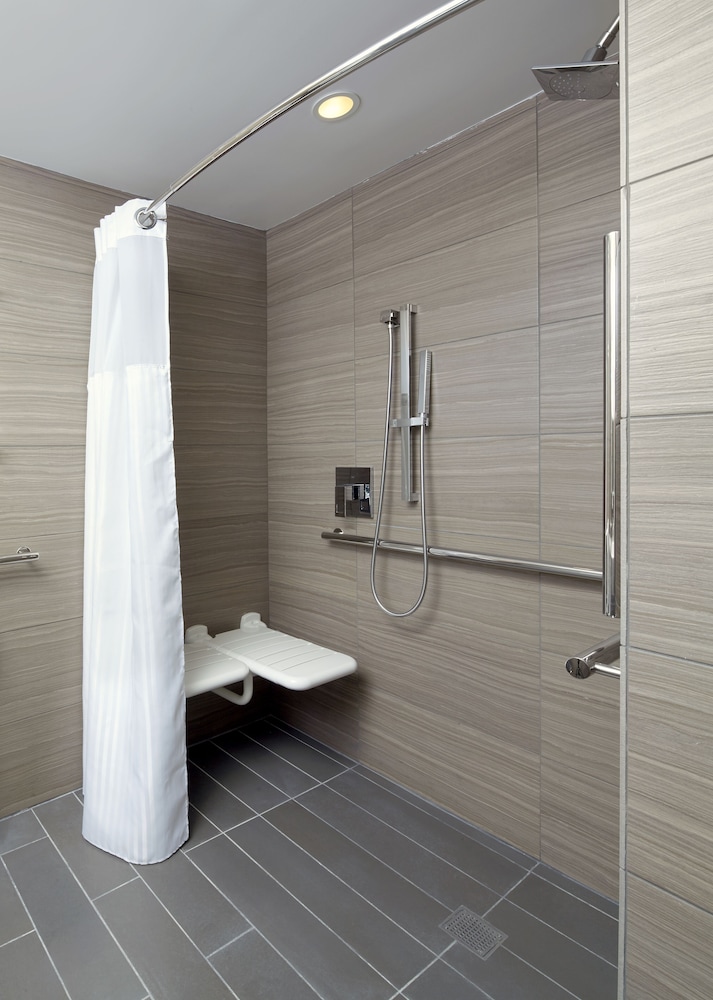 hilton garden inn new york times square north