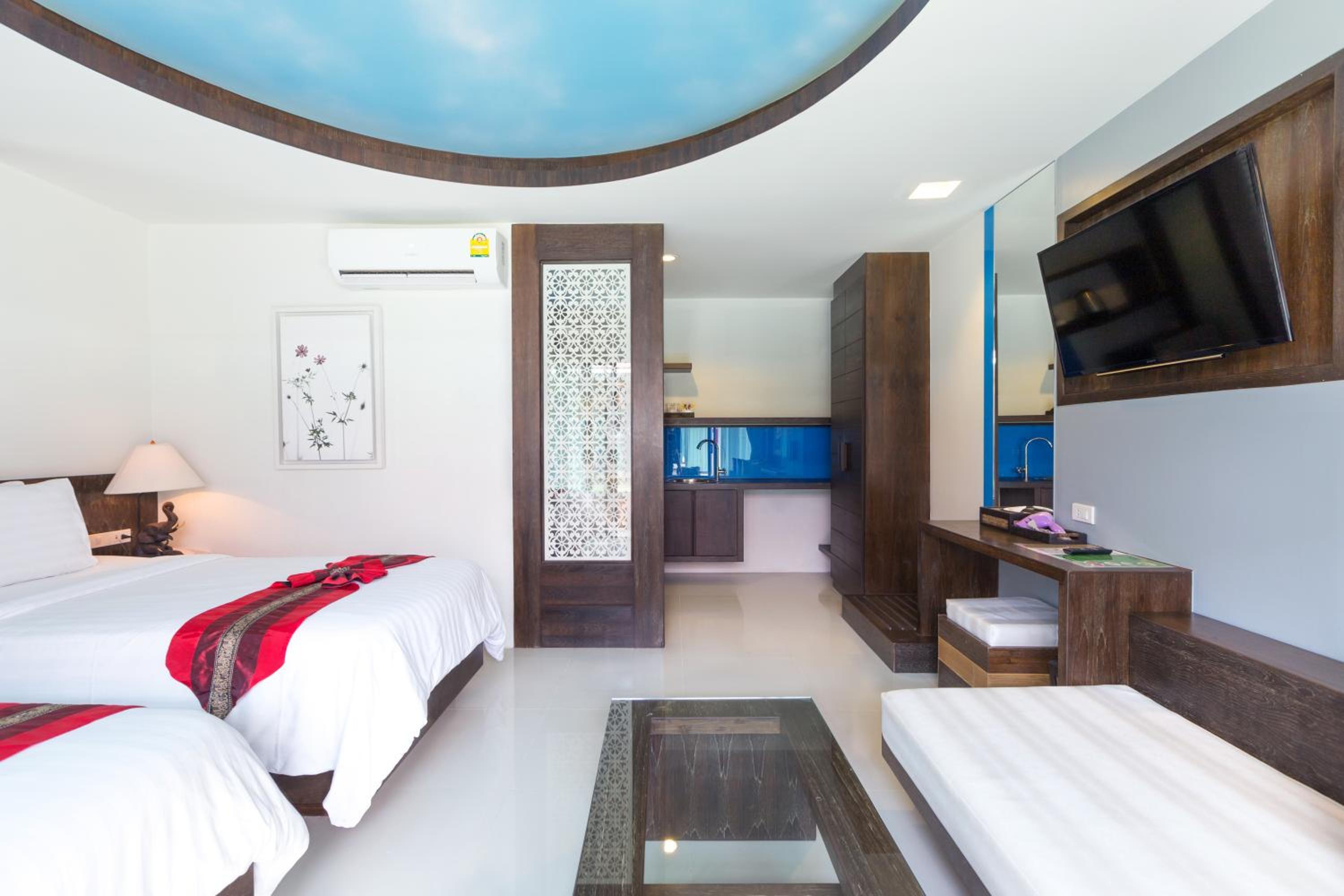 naina resort and spa